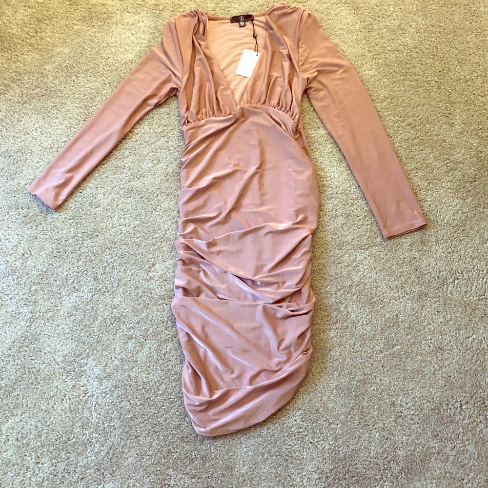 MISSGUIDED size 6 Pink Slinky Ruched Midi Dress
